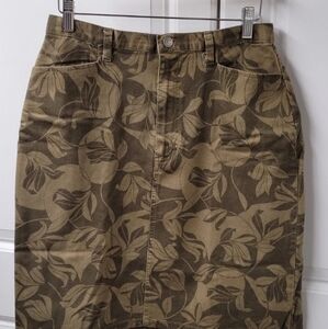 Gloria Vanderbilt Skirt Women's Size: 10 Cute